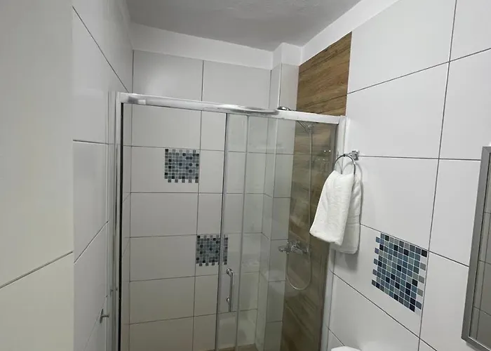 Kamela's Golden Tirana