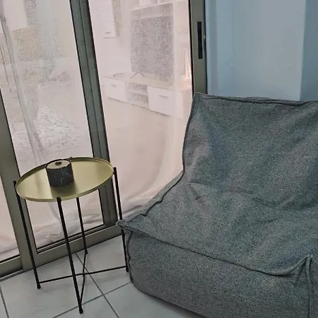 Daire Kamela's Golden *